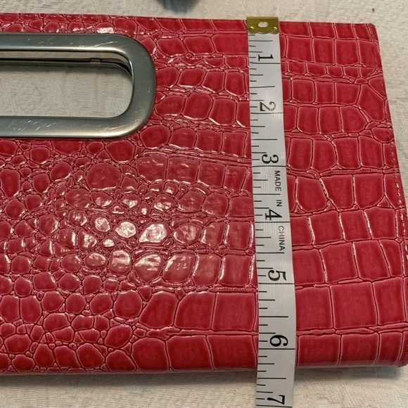 Pink Clutch - Picture 6 of 7